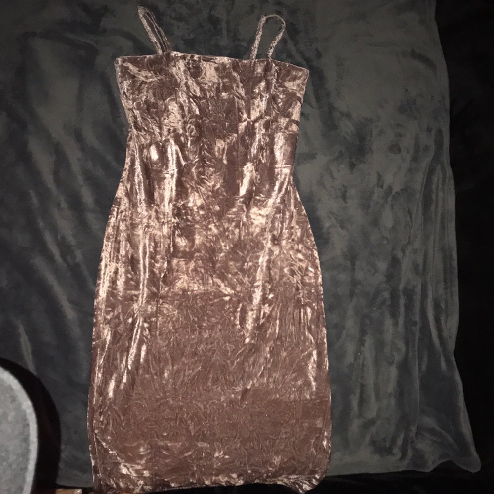 ✨ midi velvet dress ✨